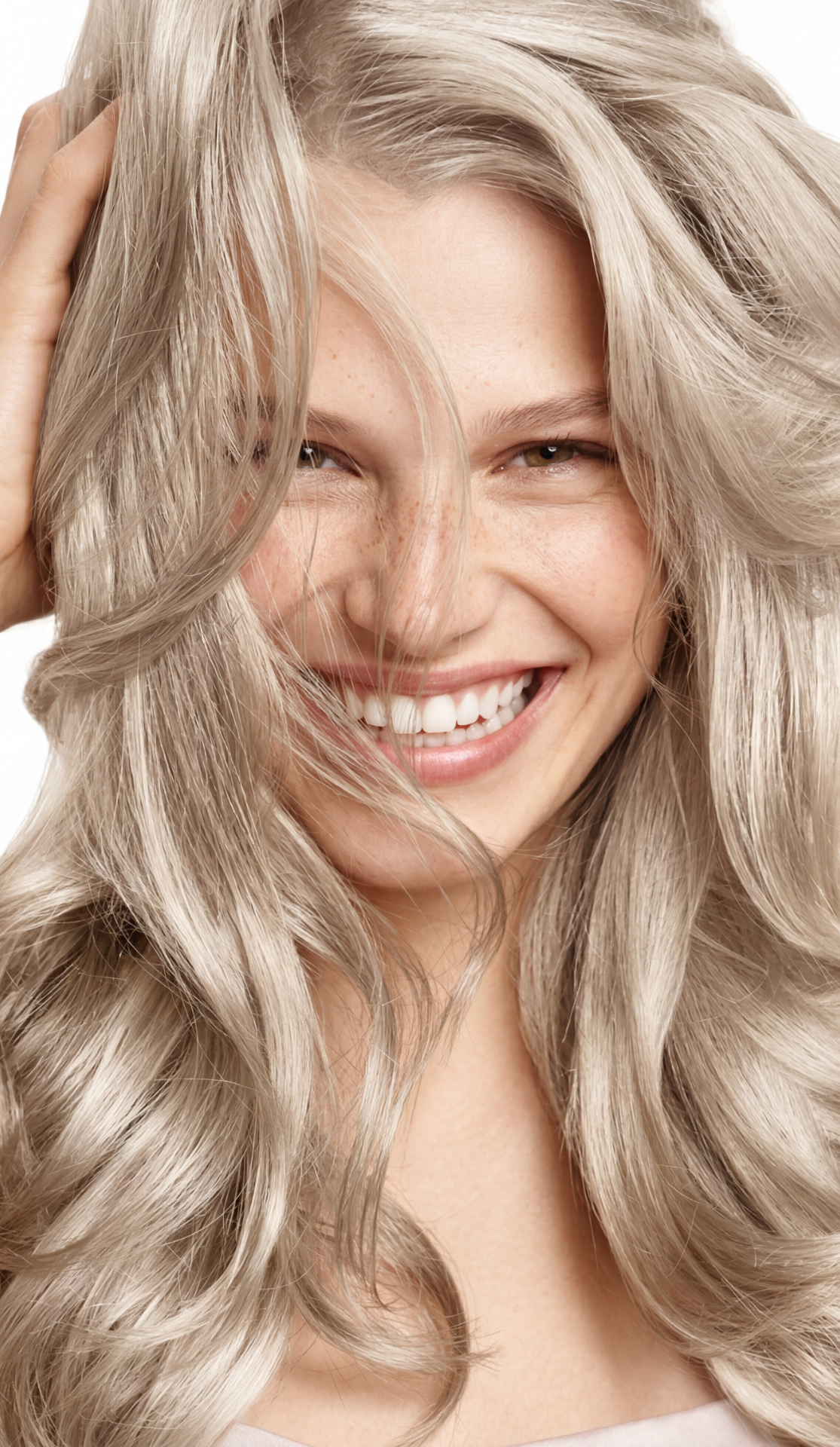 Silver Blonde Set for Cool Blonde | Neutralises Yellow Tones in Just 3 Minutes. Shop on keune.c